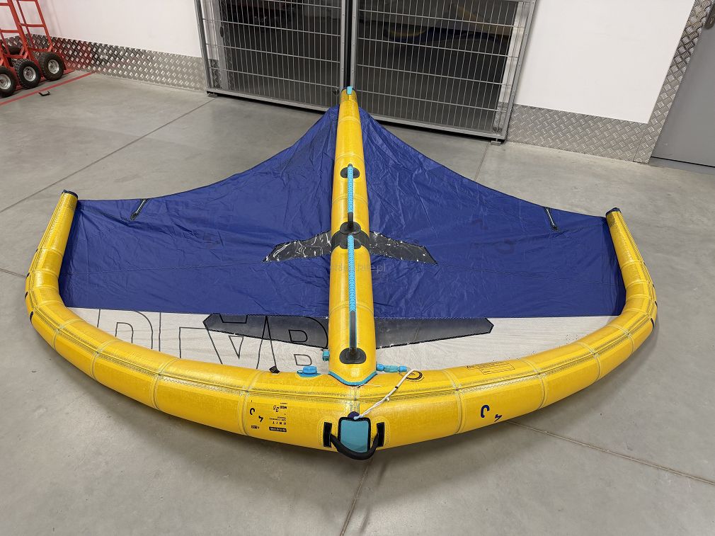 Duotone Unit D/lab 2025 4.0m Wing używany na gwarancji