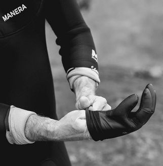 Rękawiczki Manera Magma 2,5mm 2025 - 10